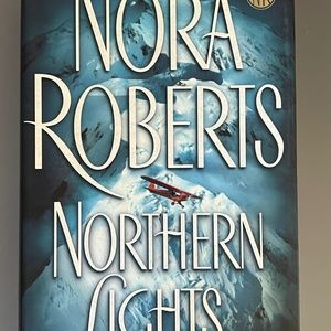 Nora Roberts Northern Lights Published 2004.  Hardcover. Excellent Condition